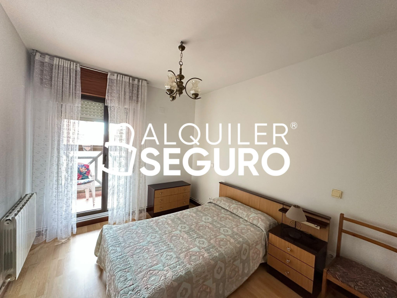 Inmueble en Calle Hinojosa Del Duque, MADRID