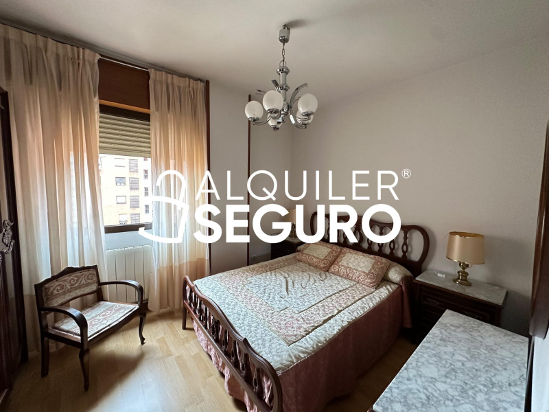 Inmueble en Calle Hinojosa Del Duque, MADRID