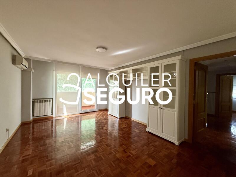 Inmueble en Calle  Hermandad Donantes Sangre, MADRID