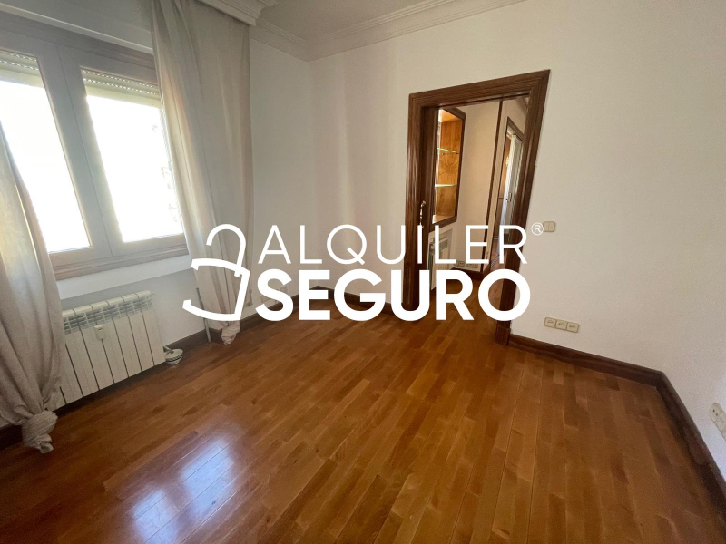 Inmueble en Calle del Conde de la Cimera , MADRID