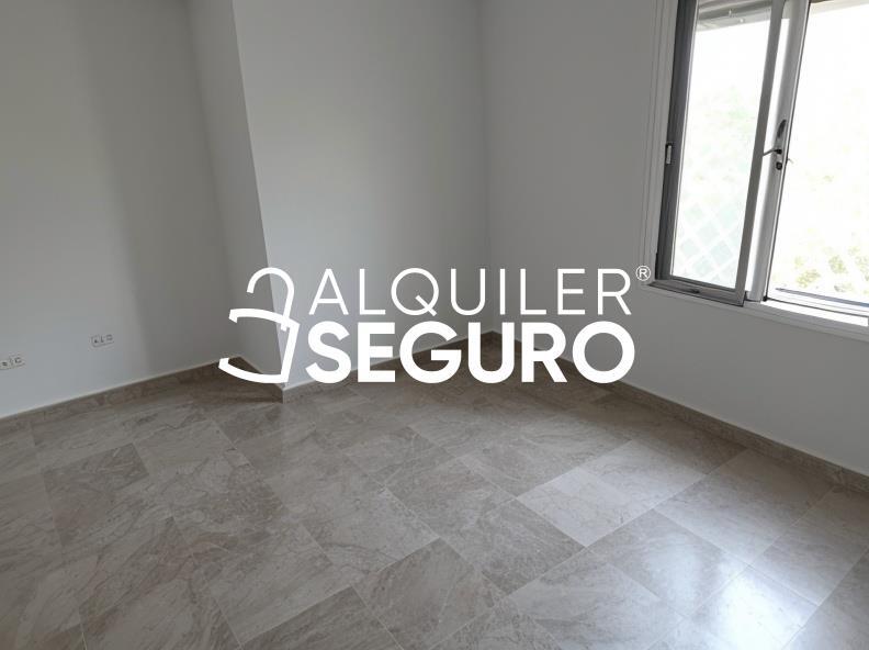 Piso en Calle Carmen Martin Gaite , TOMARES SEVILLA
