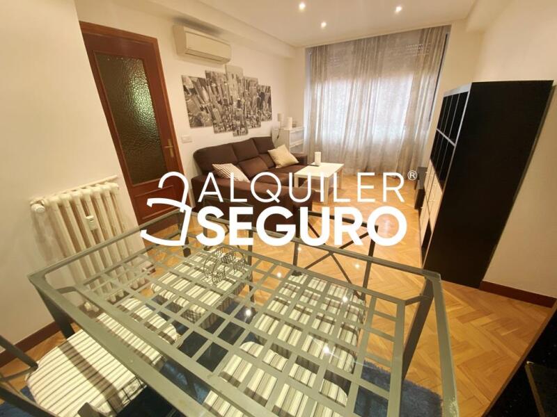 Inmueble en Calle de Clara Del Rey, MADRID