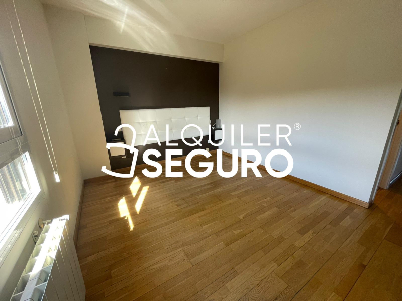 Inmueble en Calle del Arquitecto Sánchez Arcas , MADRID