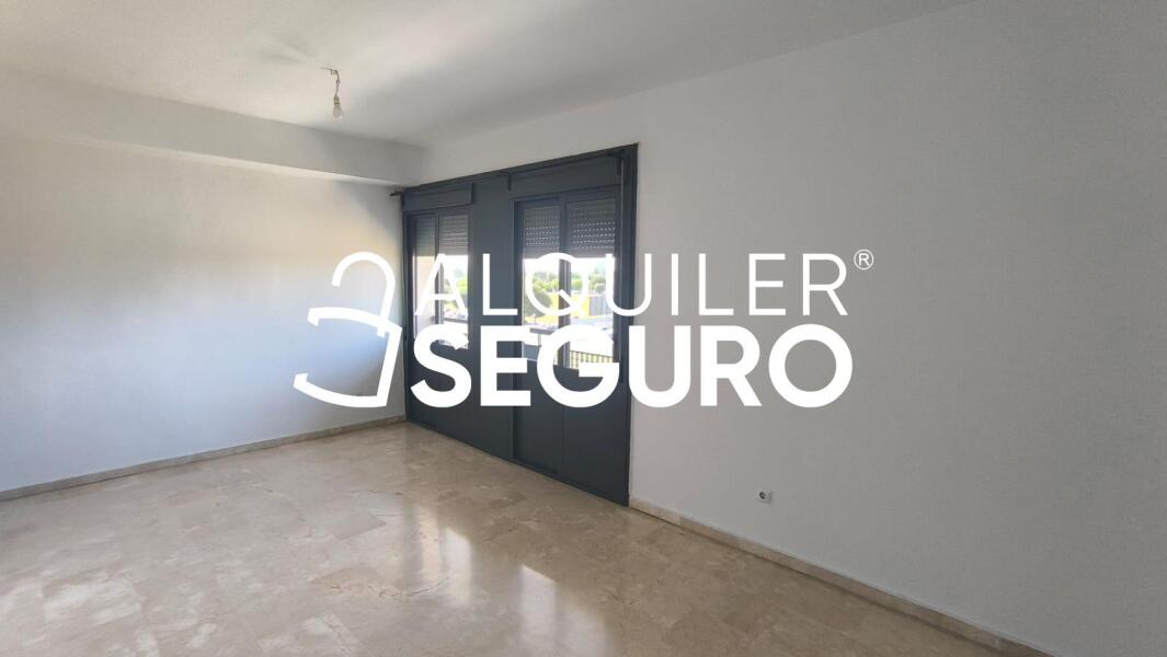 Inmueble en Calle Pobladores, SEVILLA