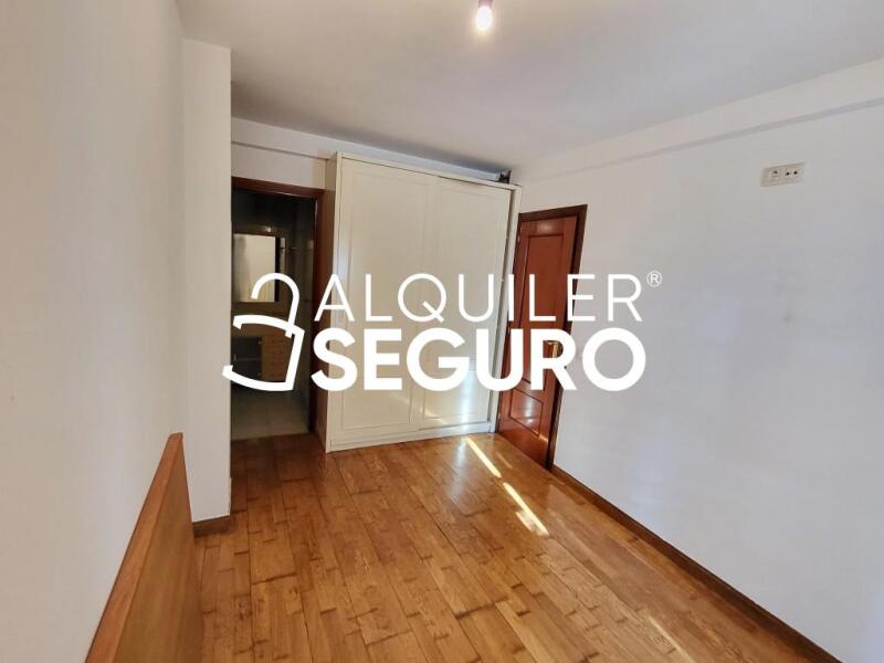 Inmueble en Calle Nardos, MADRID