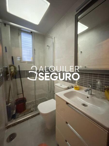 Inmueble en Calle Maria De Guzmán, MADRID