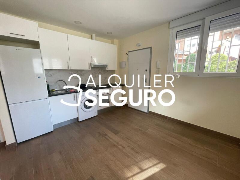 Inmueble en Calle Algaba, MADRID