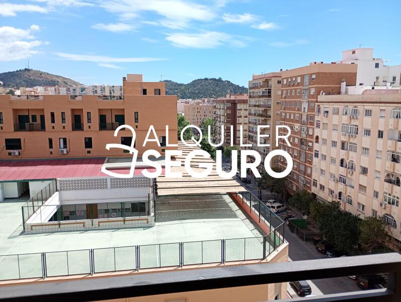 Piso en Calle Mazarredo, MÁLAGA MÁLAGA