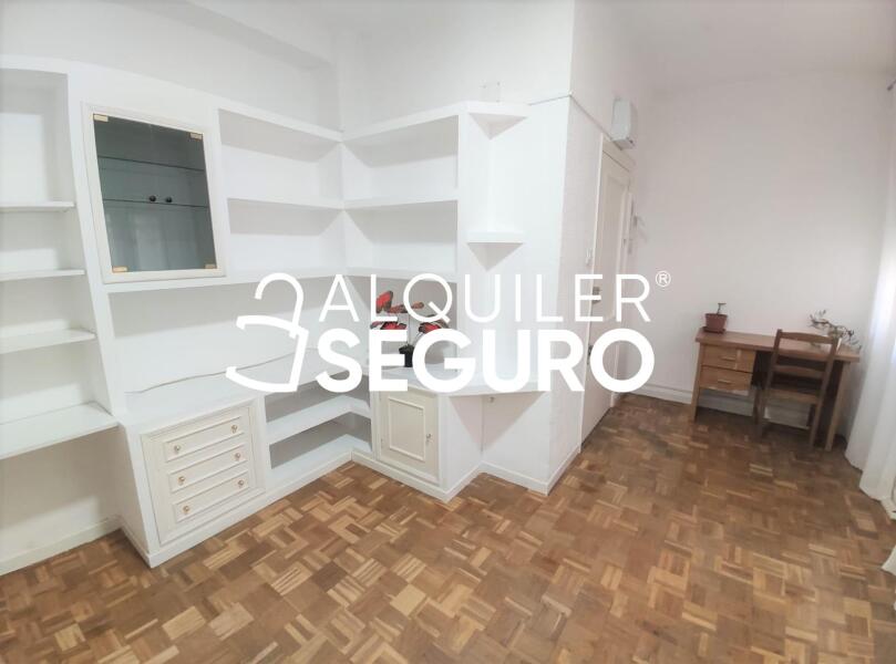 Inmueble en Calle Virgen del Portillo, MADRID