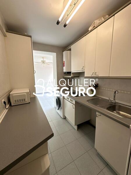 Inmueble en Calle Sambara, MADRID