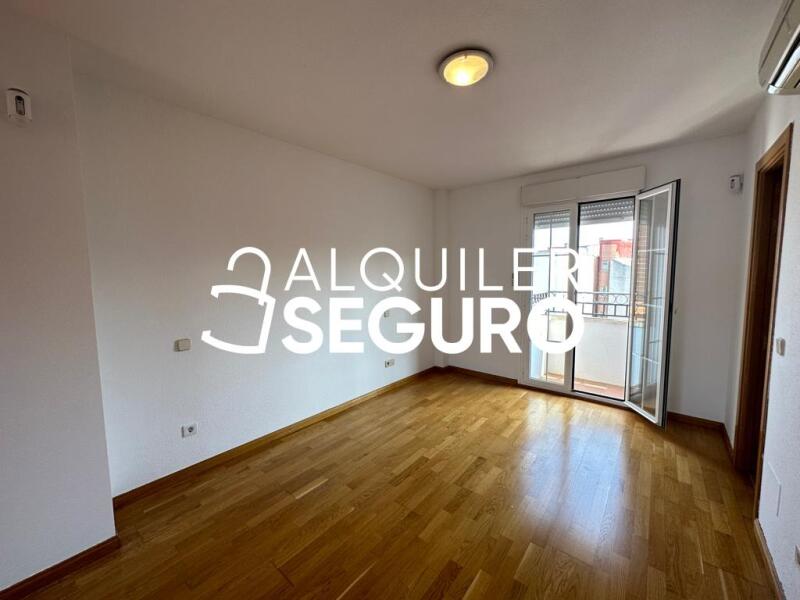 Inmueble en Calle Oropendola , MADRID