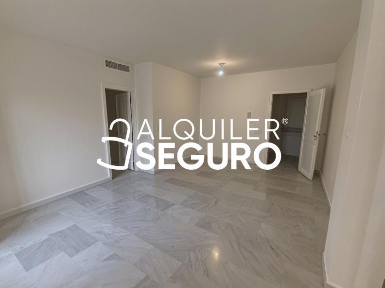 Piso en Calle Triana, TOMARES SEVILLA