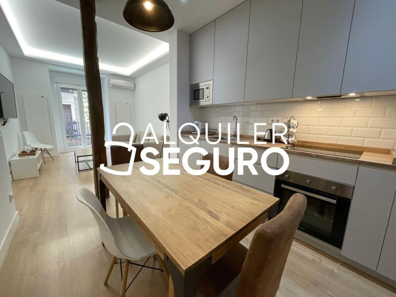 Inmueble en Calle Divino Pastor, MADRID
