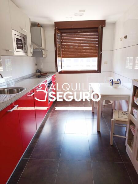 Piso en Calle Secuoias, LOGROÑO LA RIOJA