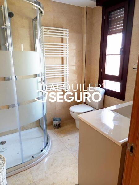 Piso en Calle Secuoias, LOGROÑO LA RIOJA