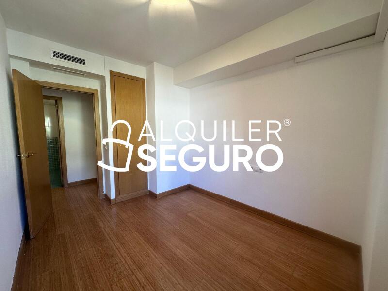 Piso en Avenida 16, CHIVA VALENCIA