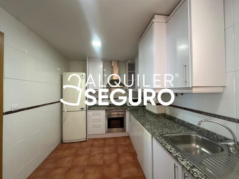 Piso en Avenida 16, CHIVA VALENCIA