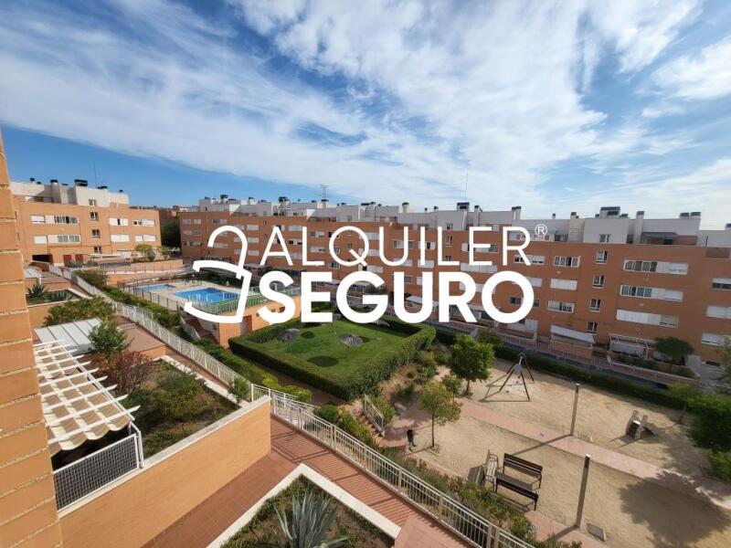 Inmueble en Calle de Torremolinos, MADRID