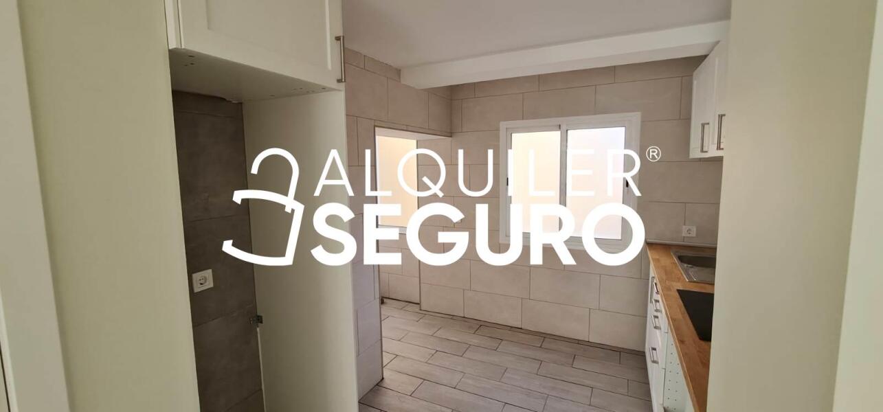 Piso en Calle Jacinto Benavente, AYAMONTE HUELVA
