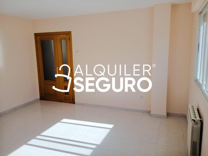 Piso en Calle Cañada Real de Soria, LA CISTÉRNIGA VALLADOLID