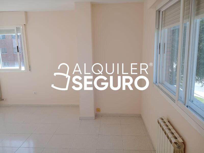 Piso en Calle Cañada Real de Soria, LA CISTÉRNIGA VALLADOLID