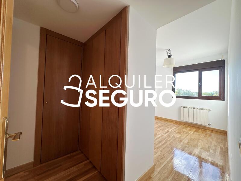 Piso en Calle Isaac Albeniz, POZUELO DE ALARCÓN MADRID