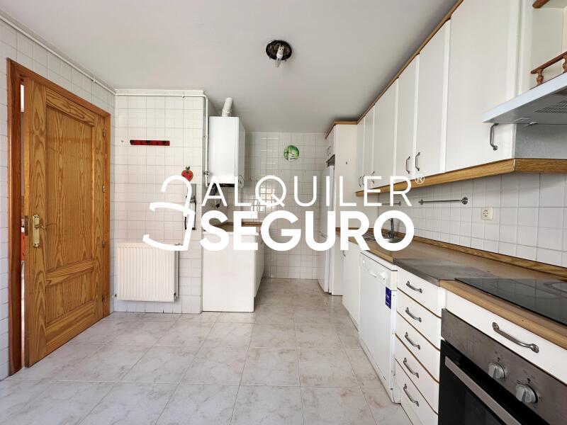 Piso en Calle Guadarrama, COLMENAREJO MADRID