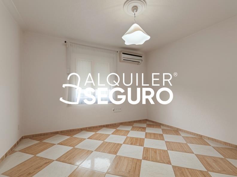 Piso en Calle ciudad de carcagente, SEVILLA SEVILLA