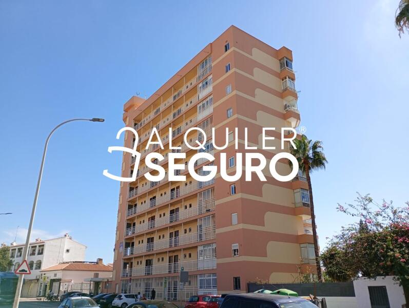 Piso en Avenida Benalmadena, TORREMOLINOS MÁLAGA