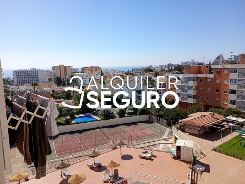 Piso en Avenida Benalmadena, TORREMOLINOS MÁLAGA