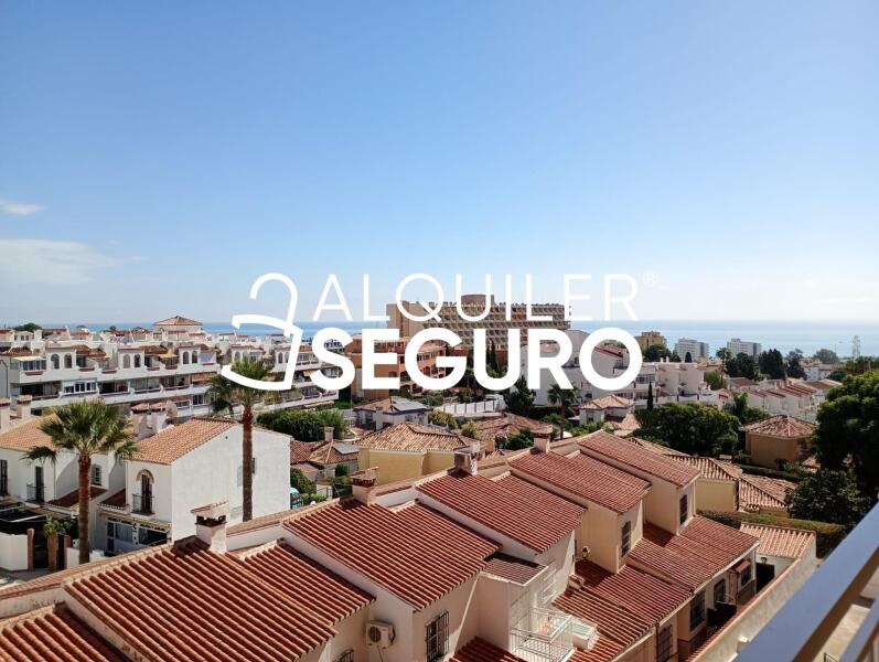 Piso en Avenida Benalmadena, TORREMOLINOS MÁLAGA