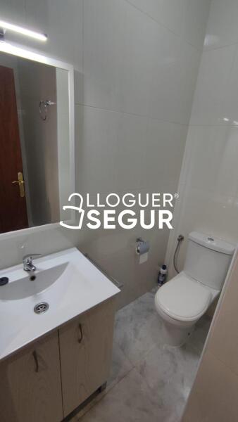 Piso en Pasaje Salzareda, SANTA COLOMA DE GRAMENET BARCELONA