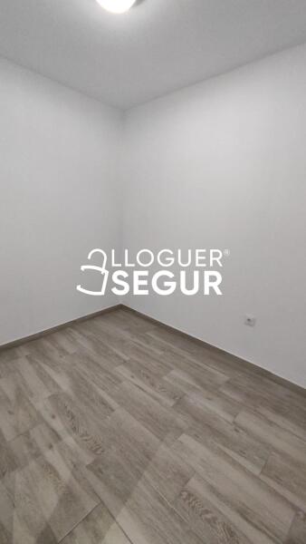 Piso en Pasaje Salzareda, SANTA COLOMA DE GRAMENET BARCELONA