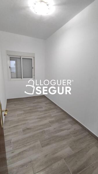 Piso en Pasaje Salzareda, SANTA COLOMA DE GRAMENET BARCELONA