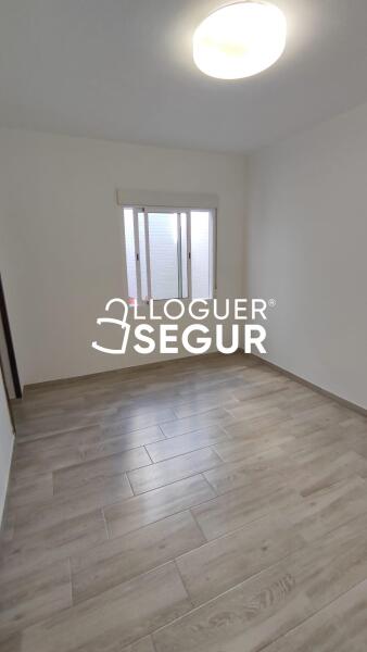 Piso en Pasaje Salzareda, SANTA COLOMA DE GRAMENET BARCELONA