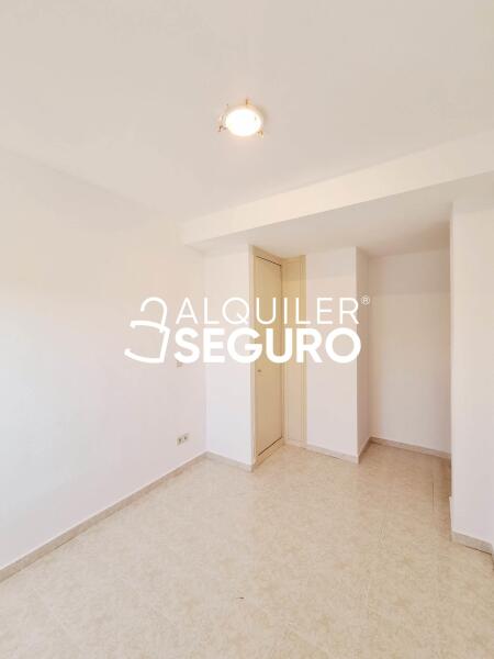 Piso en Travesia de la Cerca, LOS MOLINOS MADRID