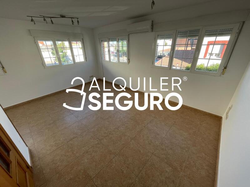 Inmueble en Calle Almendralejos, MADRID