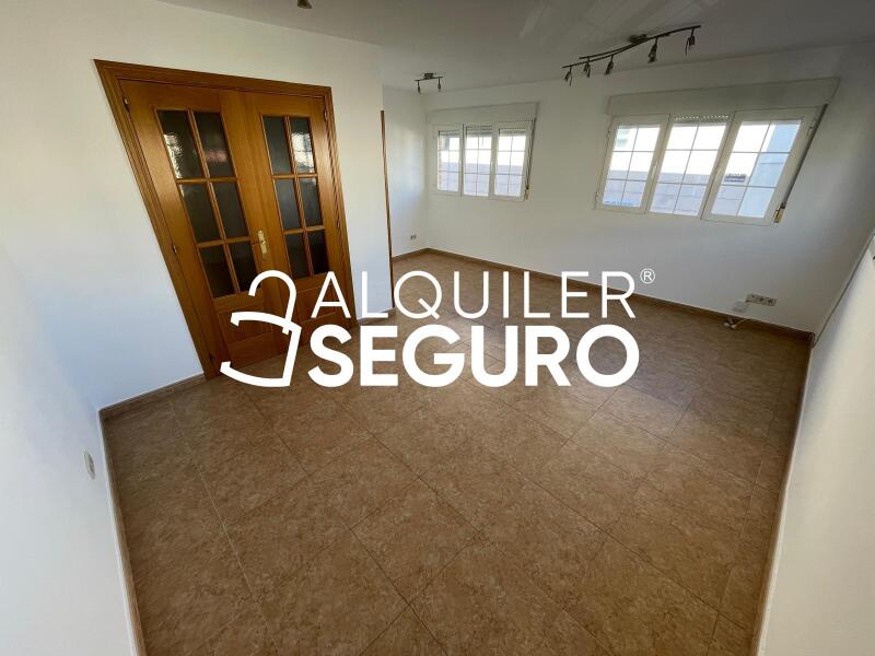 Piso en Calle Almendralejos, FUENTE EL SAZ DE JARAMA MADRID