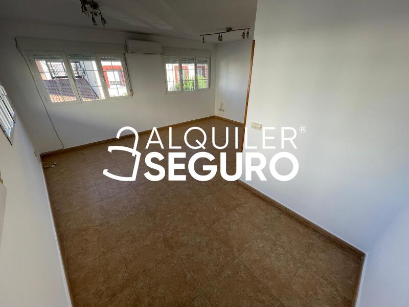 Piso en Calle Almendralejos, FUENTE EL SAZ DE JARAMA MADRID