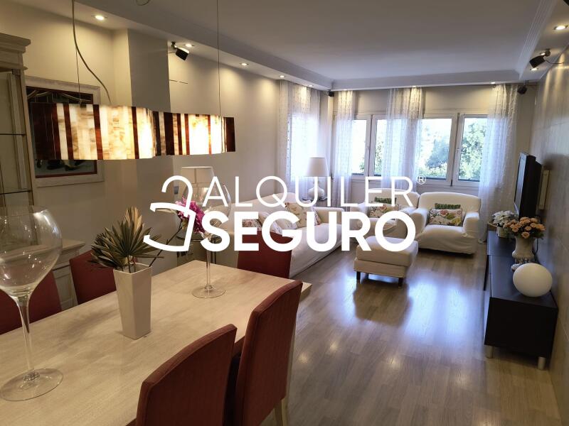 Inmueble en Avenida Alcalde Luis Uruñuela , SEVILLA