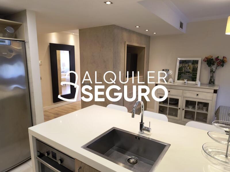 Piso en Avenida Alcalde Luis Uruñuela , SEVILLA SEVILLA