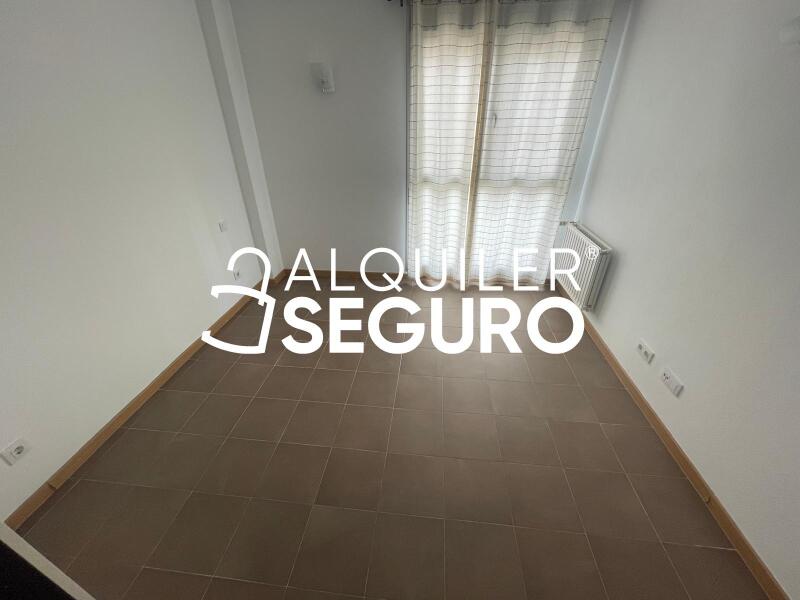 Piso en Avenida de Castilla y León, TRES CANTOS MADRID