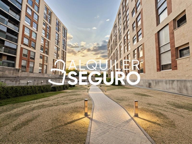 Piso en Avenida de Castilla y León, TRES CANTOS MADRID