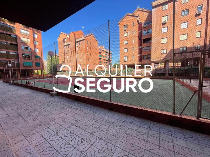 Piso en Calle Sector Pueblos , TRES CANTOS MADRID