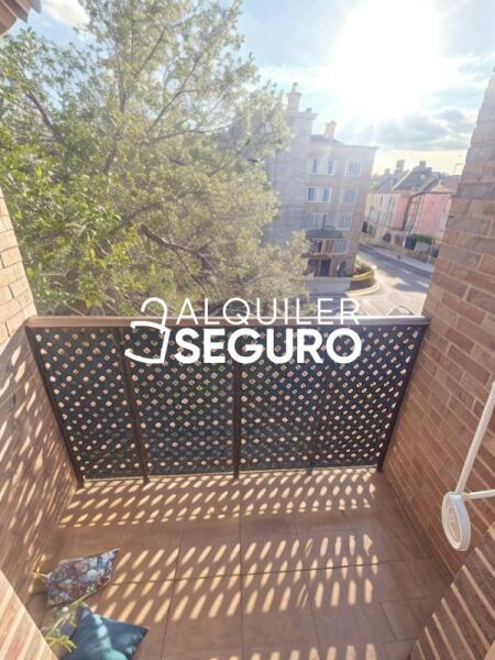 Piso en Calle José María Pereda , ALCALÁ DE HENARES MADRID