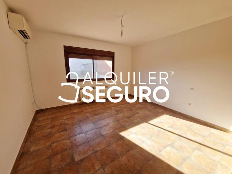 Piso en Calle San Roque, NAVALCARNERO MADRID