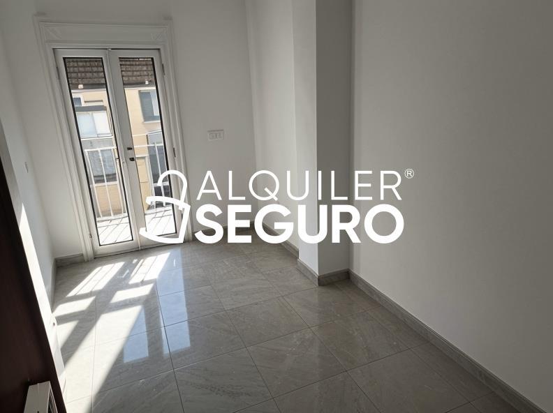 Piso en Calle Ruiz Gijón, DOS HERMANAS SEVILLA