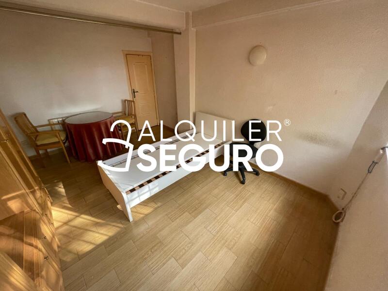 Piso en Calle Becerrea, MADRID MADRID