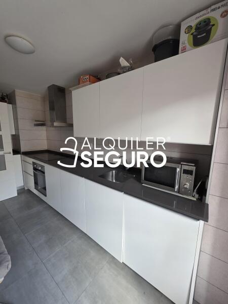Piso en Calle Ferrerias, BARAKALDO VIZCAYA-BIZKAIA