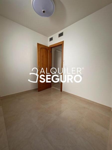Piso en Calle Calvo Sotelo, CHURRIANA DE LA VEGA GRANADA